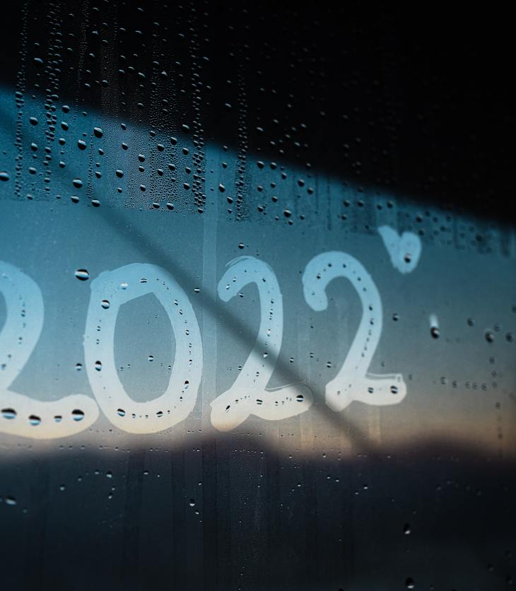 2022 sign on a window